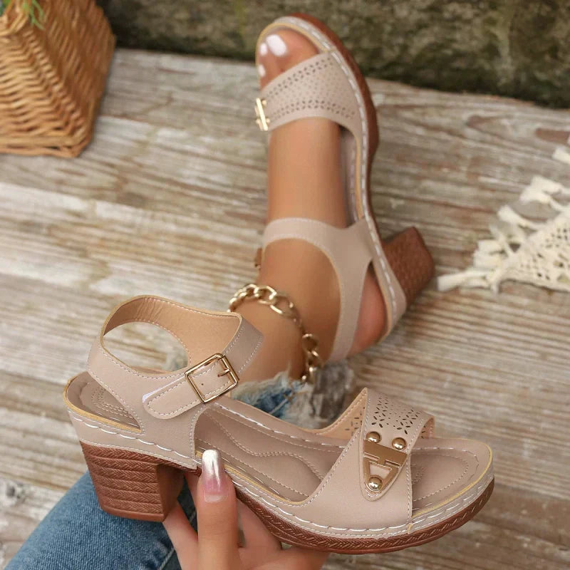 š„ Women's Chunky Heeled Sandals