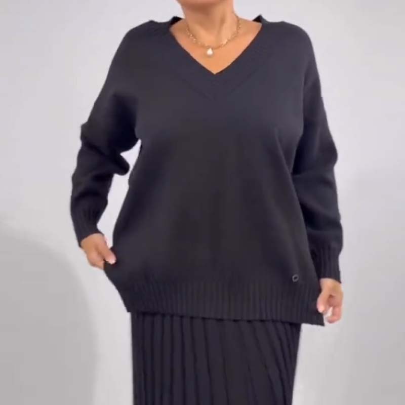 Women's V-Neck Knit Top and Pleated Skirt Set