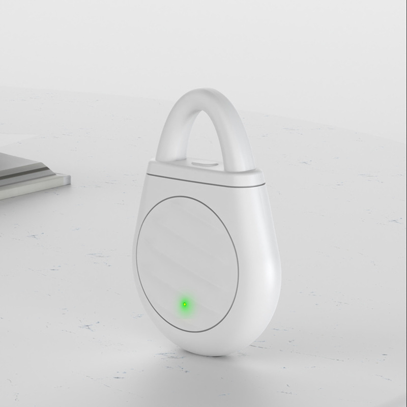 🔥Limited time offer Buy 3 get 2 free!🐦No more trouble from birds, beasts and locusts!Portable Ultrasonic Bird Repellent Keychain