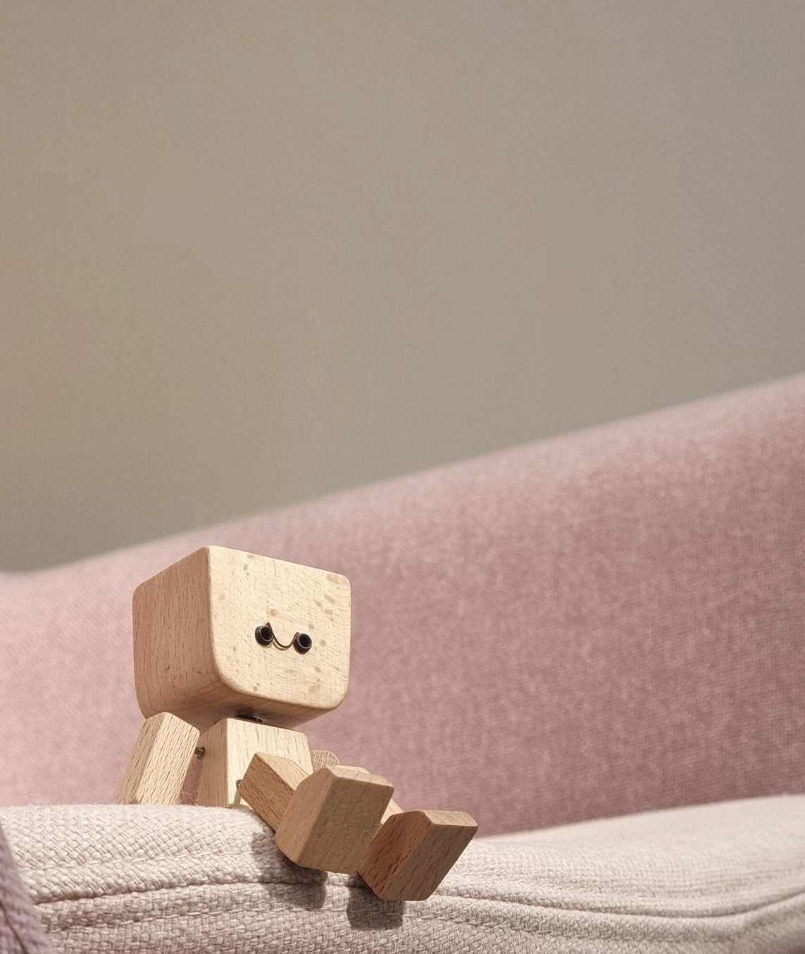 🎁New Year Sale 50% OFF💖Charming Little Swaying Wooden Figure & 12PCS Magnetic Expressions
